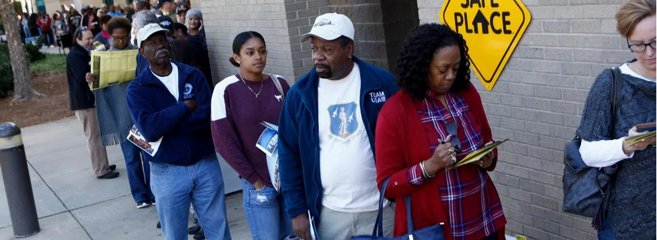 NC residents wait in line to vote, 2016